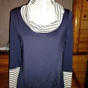 Very cute long sleeve shirt.